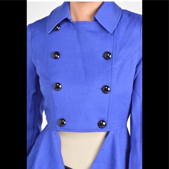 Plus Size Cube Jacket - Picture 2 of 4